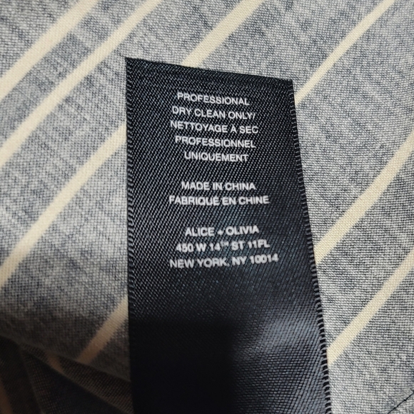 Alice + Olivia Lea Stripe Crop Top - Picture 6 of 9